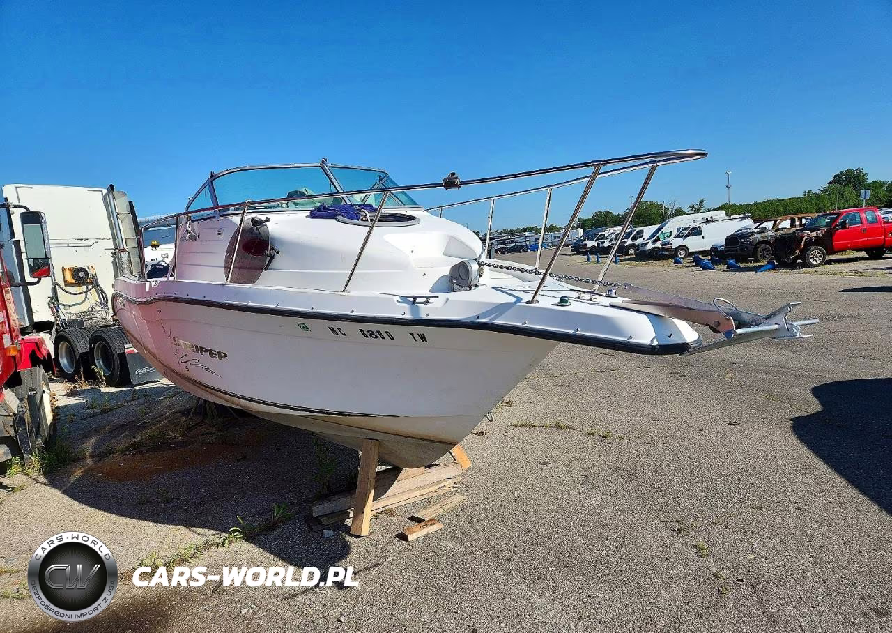 2003 Seaswirl Striper Boat