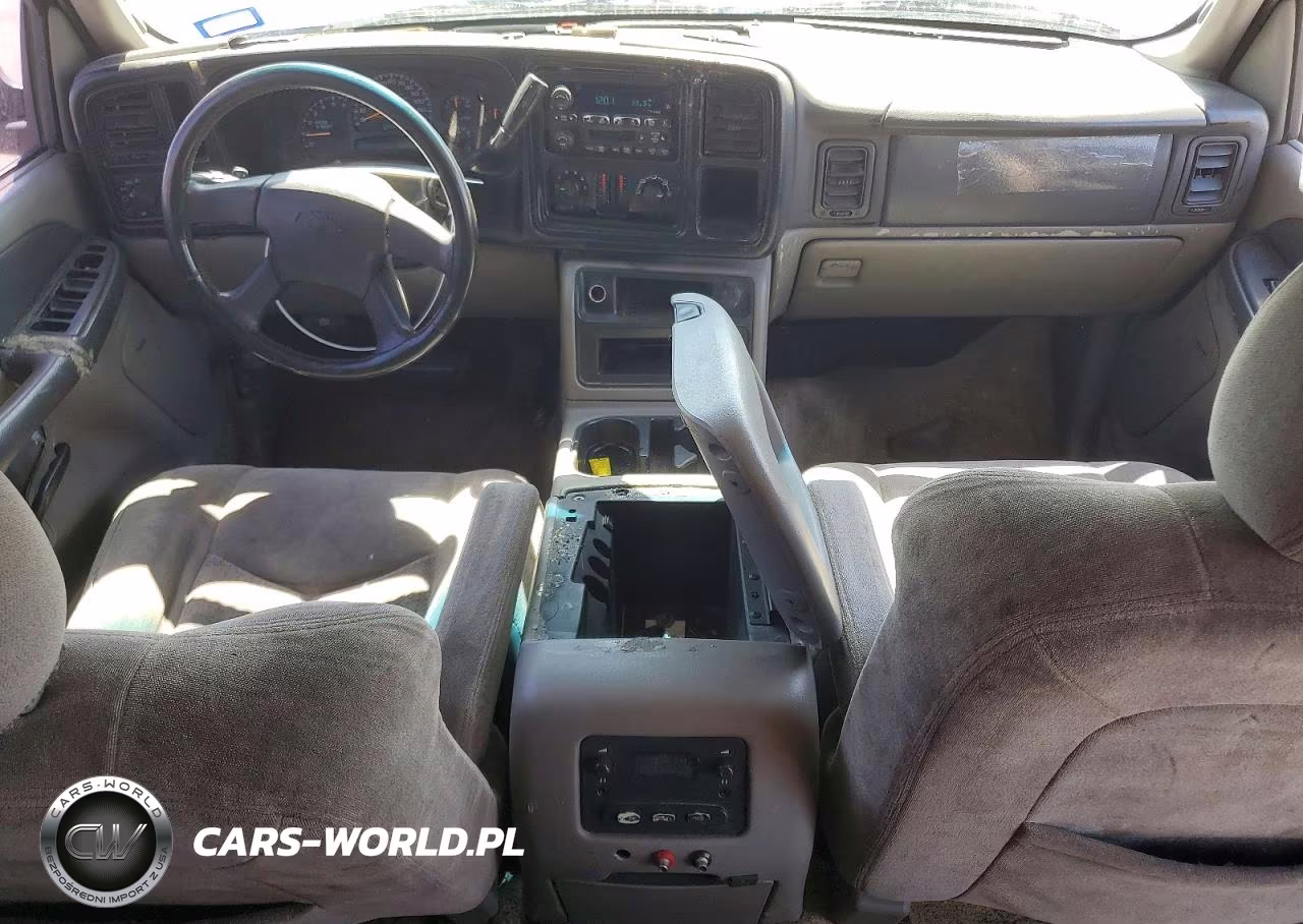 2003 Chevrolet Tahoe C1500 VIN:1GNEC13V63R135209 - 8