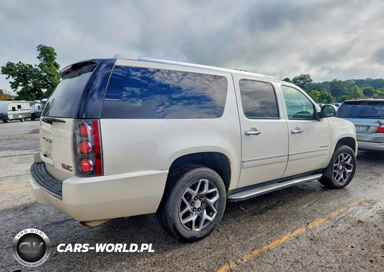 2012 GMC Yukon Xl Denali VIN:1GKS2MEF7CR200031 - 3