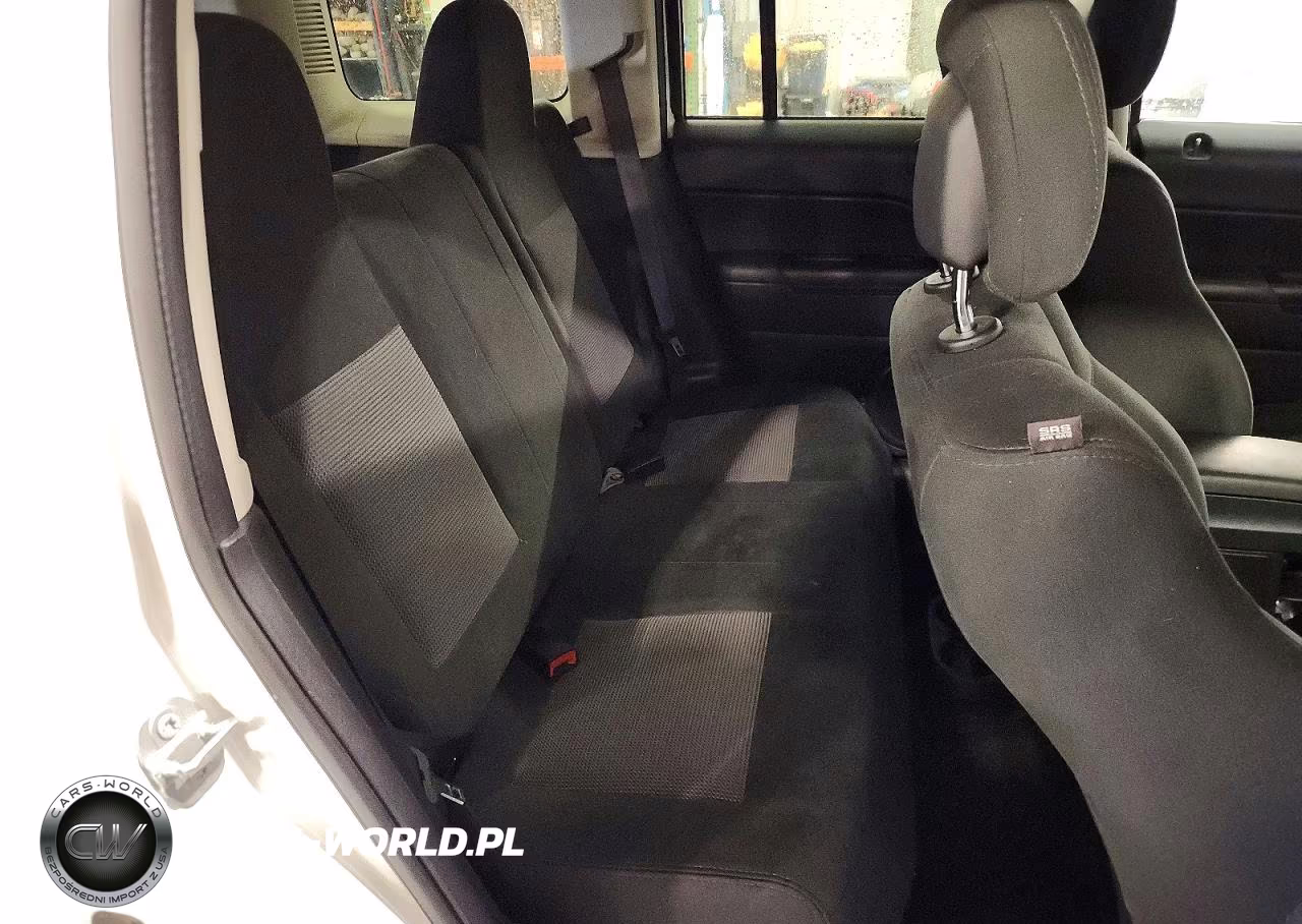 2016 Jeep Patriot Sport VIN:1C4NJRBB2GD685952 - 11