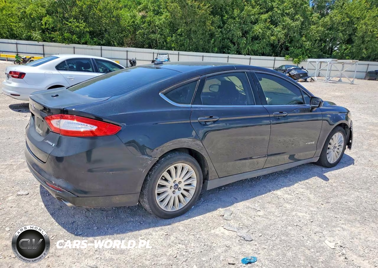2015 Ford Fusion S Hybrid VIN:3FA6P0UU3FR139976 - 3
