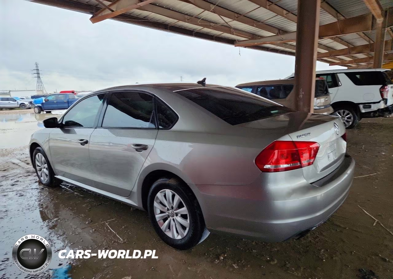 2014 Volkswagen Passat 1.8T Wolfsburg Edition VIN:1VWAT7A31EC086385 - 2