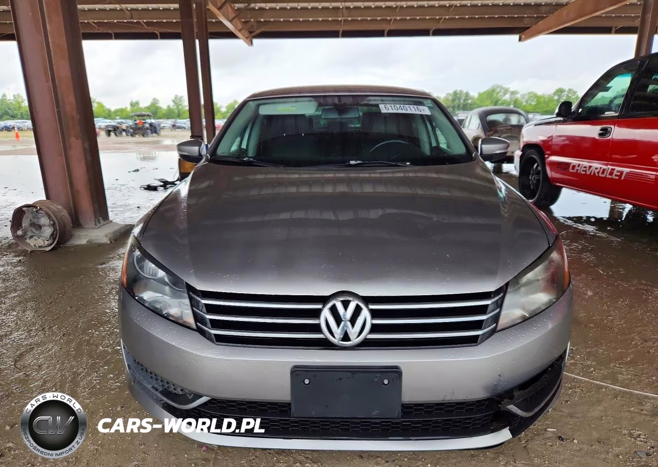2014 Volkswagen Passat 1.8T Wolfsburg Edition VIN:1VWAT7A31EC086385 - 5