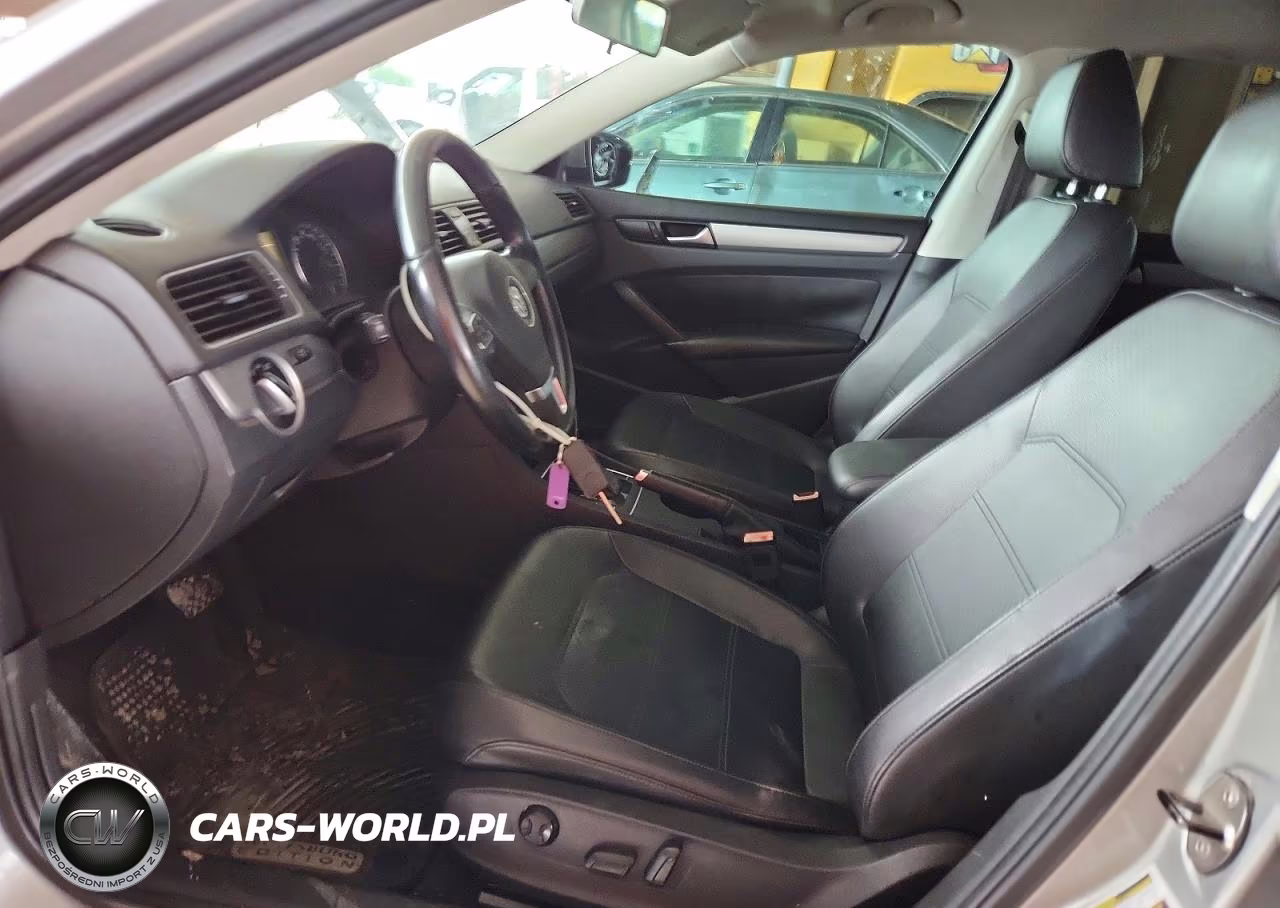 2014 Volkswagen Passat 1.8T Wolfsburg Edition VIN:1VWAT7A31EC086385 - 7