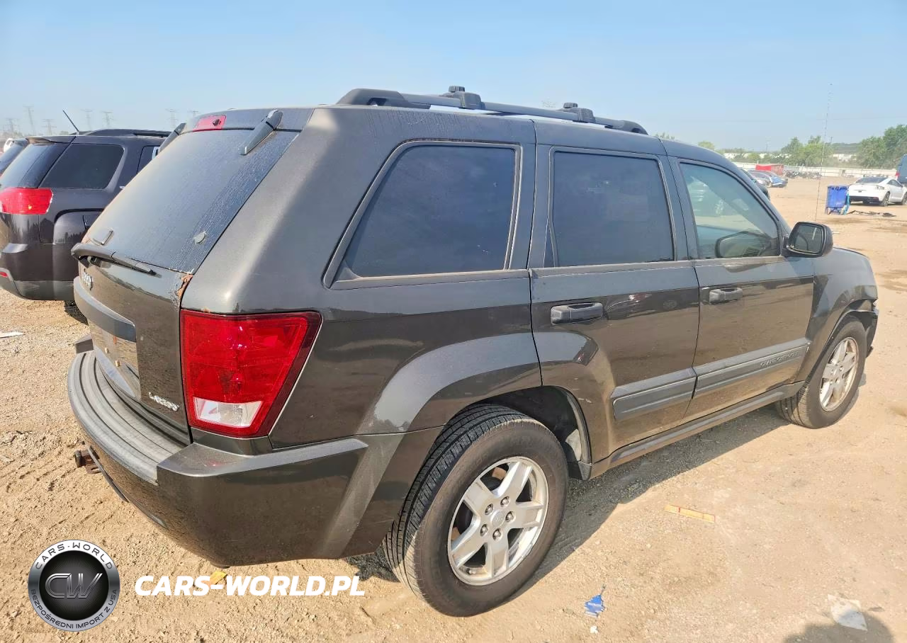 2005 Jeep Grand Cherokee Laredo VIN:1J4GR48K85C509402 - 3