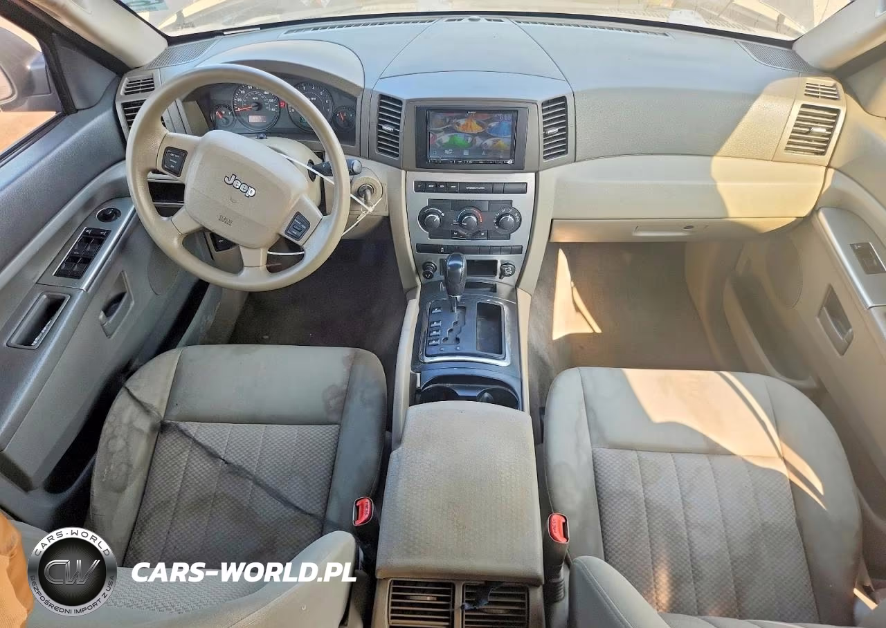 2005 Jeep Grand Cherokee Laredo VIN:1J4GR48K85C509402 - 8