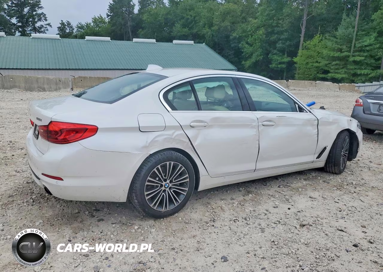 2020 BMW 530 Xi VIN:WBAJR7C04LCE17820 - 3