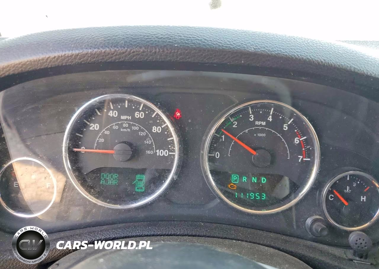 2011 Jeep Wrangler Unlimited Sport VIN:1J4BA3H18BL561353 - 9