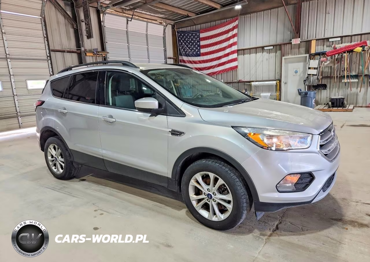 2018 Ford Escape Se VIN:1FMCU9GD5JUD35372 - 4