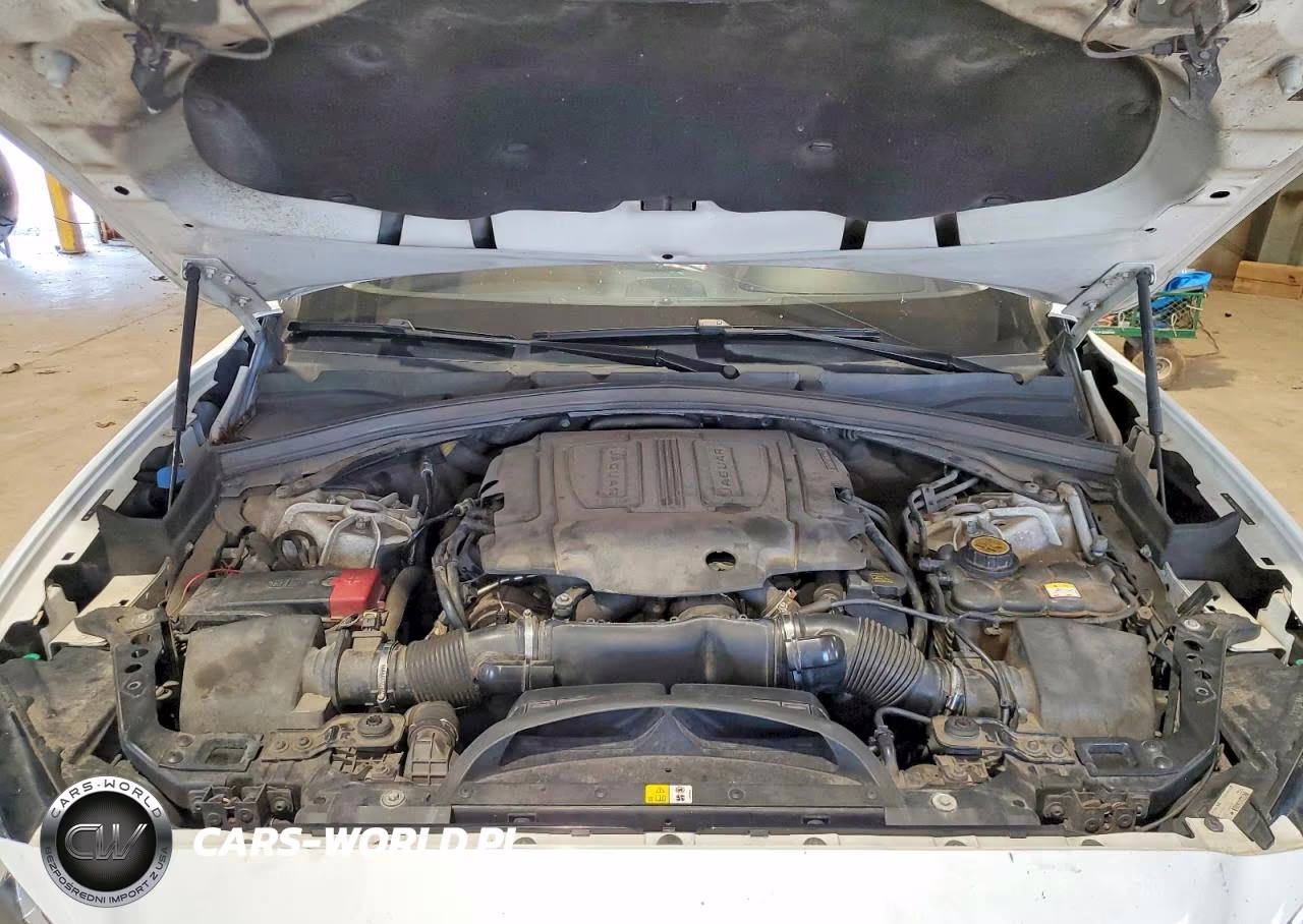 2017 Jaguar F-Pace Premium VIN:SADCJ2BV8HA884228 - 12