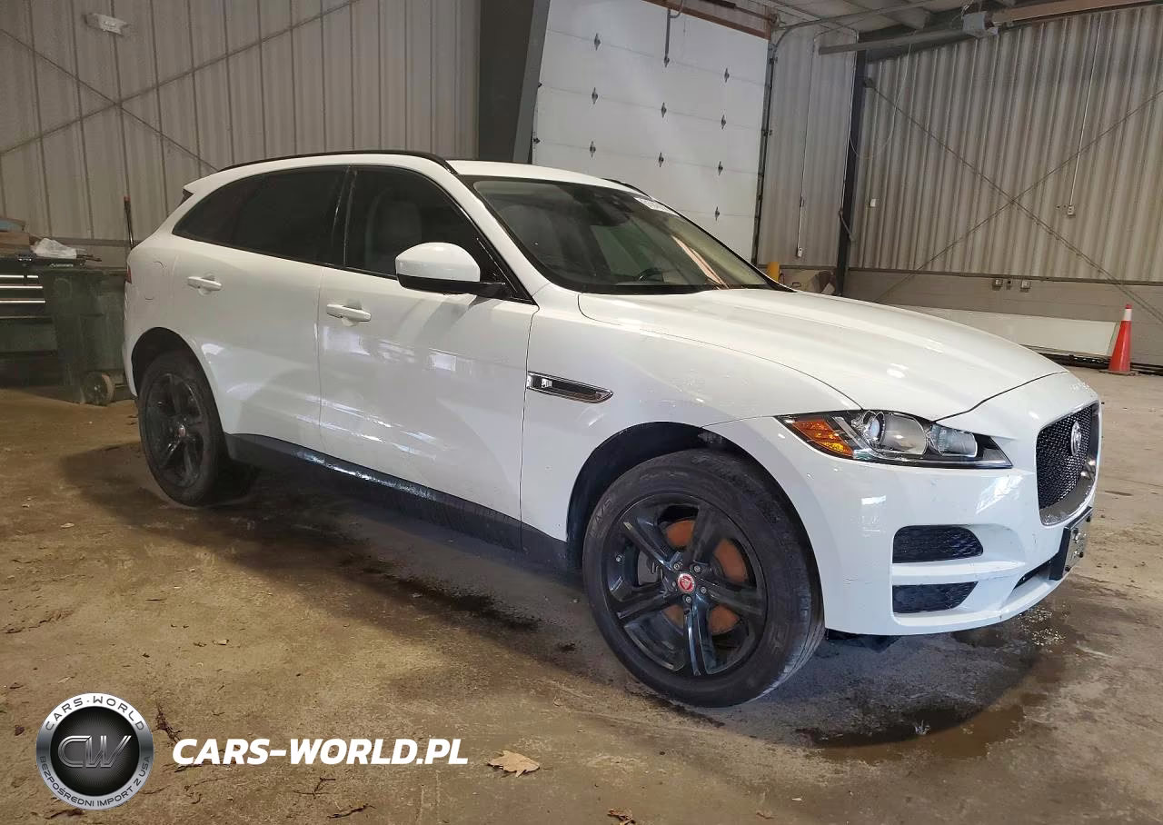 2017 Jaguar F-Pace Premium VIN:SADCJ2BV8HA884228 - 4