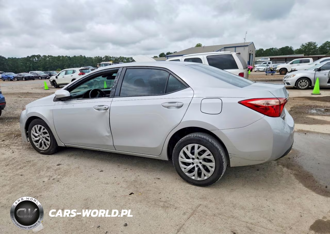 2018 Toyota Corolla Le VIN:5YFBURHE1JP782009 - 2
