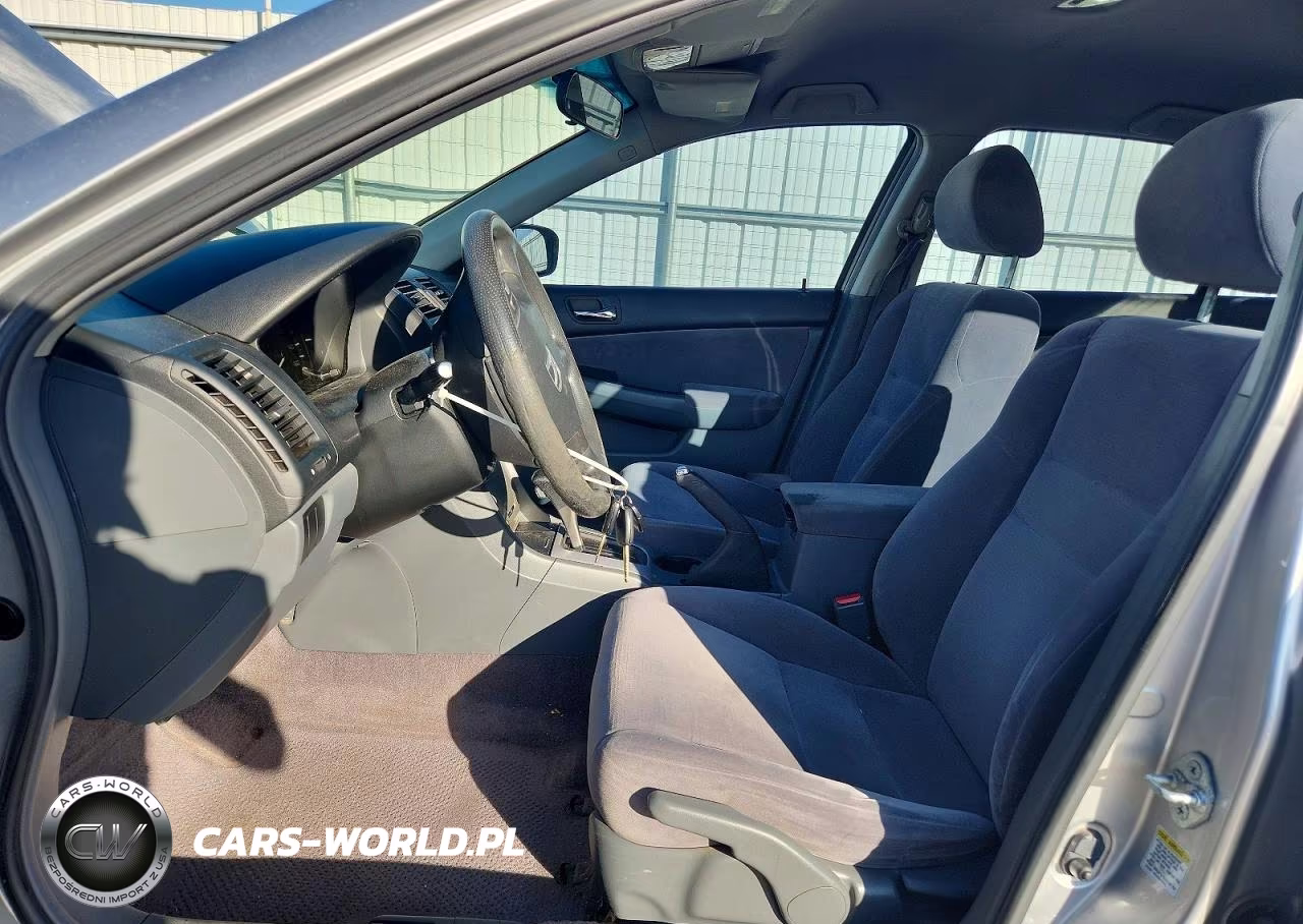 2007 Honda Accord Lx VIN:JHMCM56477C004384 - 7