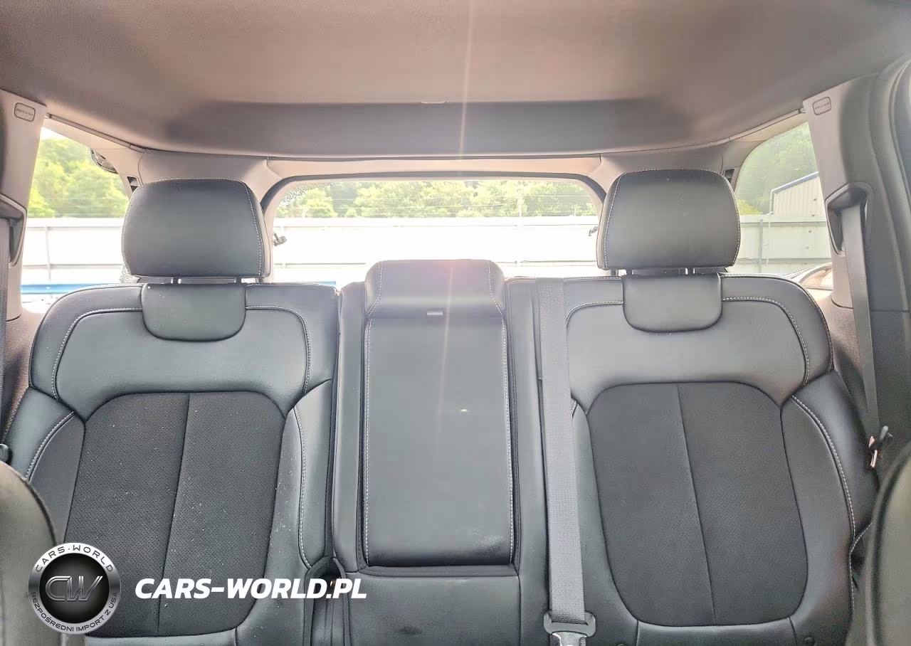 2024 Jeep Grand Cherokee Laredo VIN:1C4RJHAGXR8944207 - 10