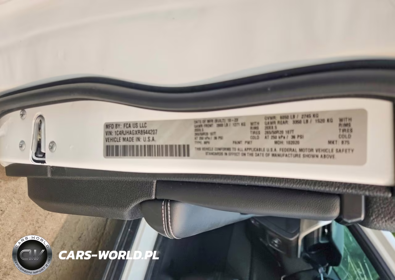 2024 Jeep Grand Cherokee Laredo VIN:1C4RJHAGXR8944207 - 13