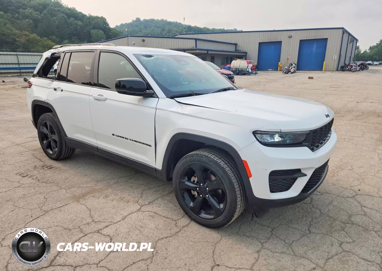2024 Jeep Grand Cherokee Laredo VIN:1C4RJHAGXR8944207 - 4