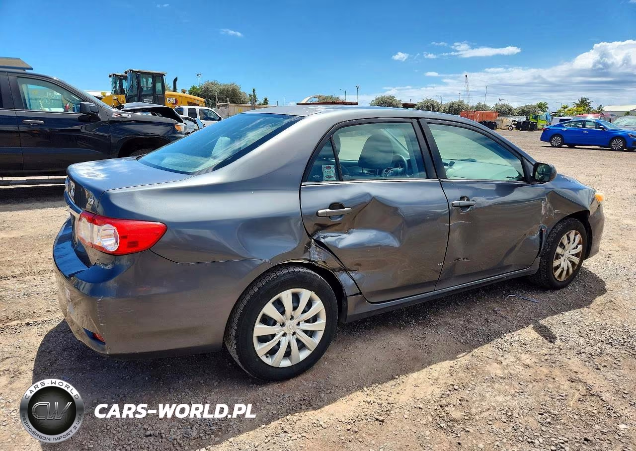 2013 Toyota Corolla Base-S-Le VIN:2T1BU4EE3DC047494 - 3