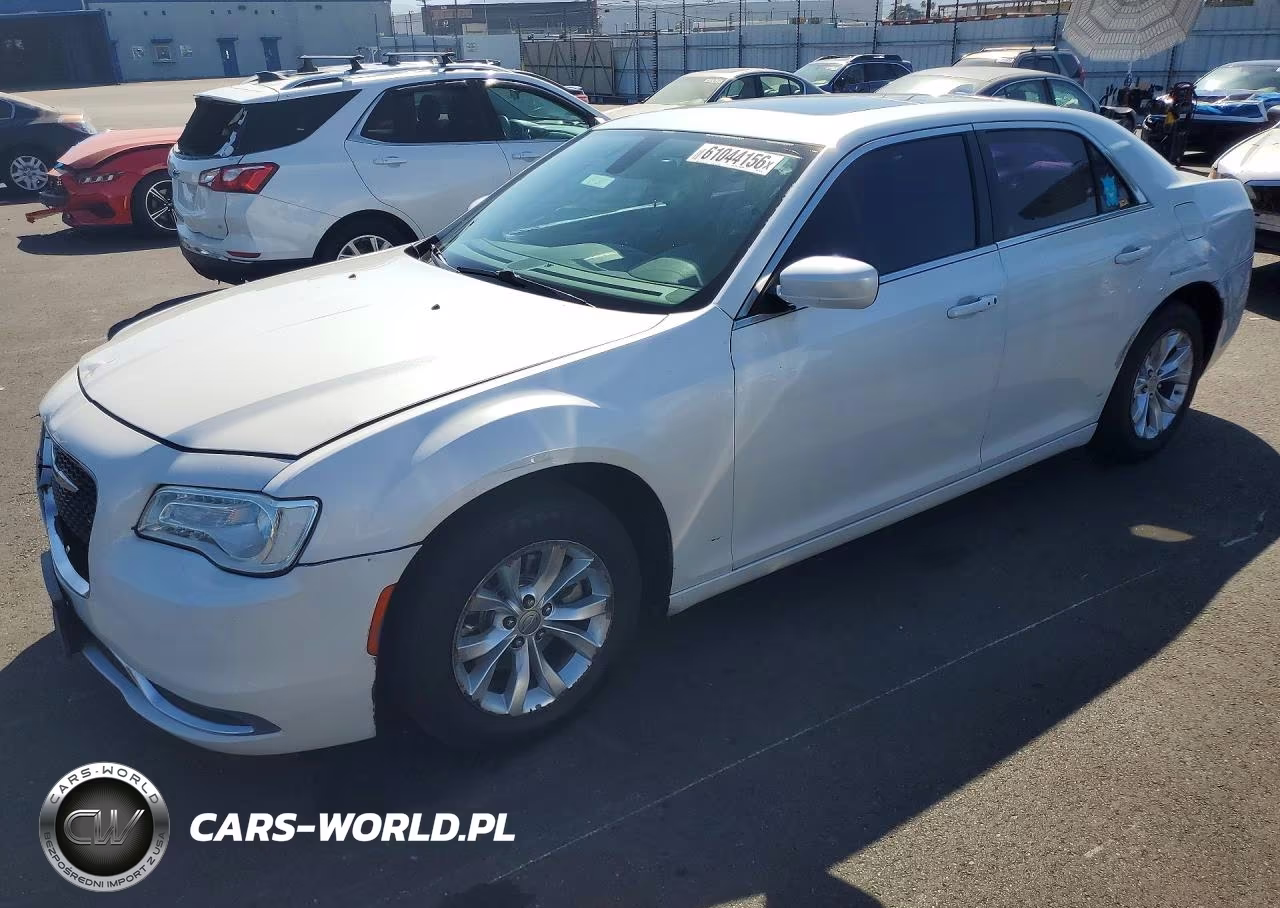 2015 Chrysler 300 Limited – zdjęcie 1 z 12