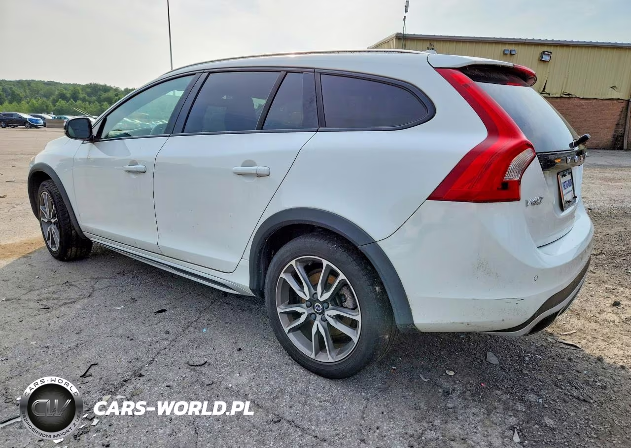 2016 Volvo V60 Cross Country Premier VIN:YV4612HK5G1008606 - 2