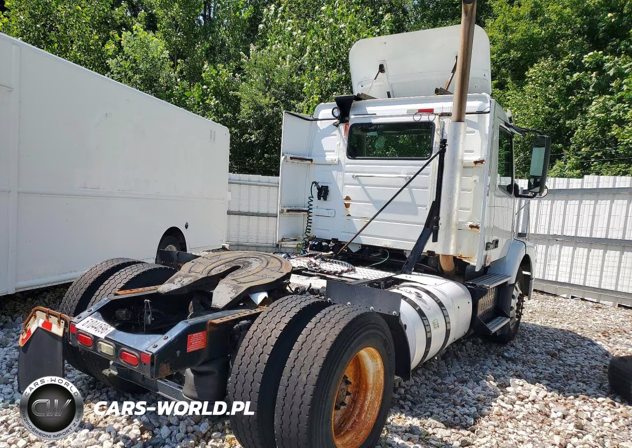 2014 Volvo Vnm Semi Truck VIN:4V4M19EG6EN170144 - 3