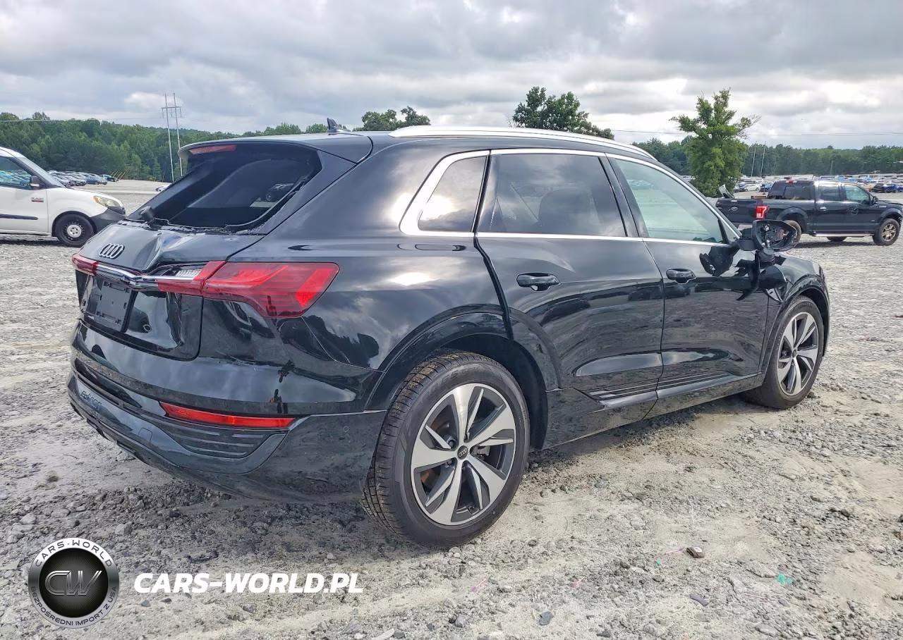 2024 Audi Q8 E-Tron Premium Plus VIN:WA15AAGE1RB006041 - 3