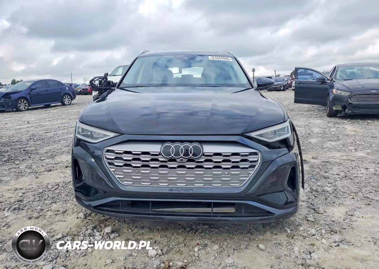 2024 Audi Q8 E-Tron Premium Plus VIN:WA15AAGE1RB006041 - 5