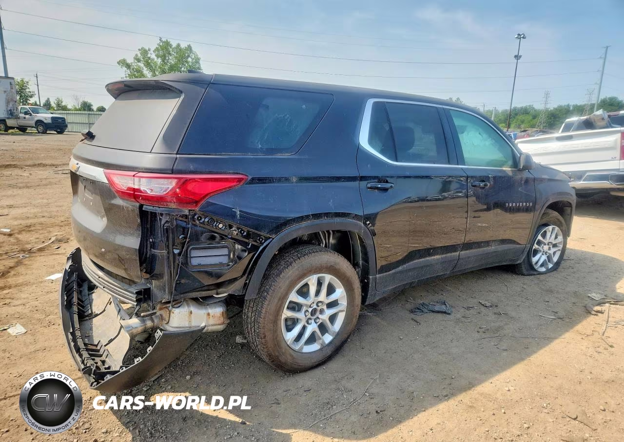 2021 Chevrolet Traverse Ls VIN:1GNERFKW2MJ265316 - 3