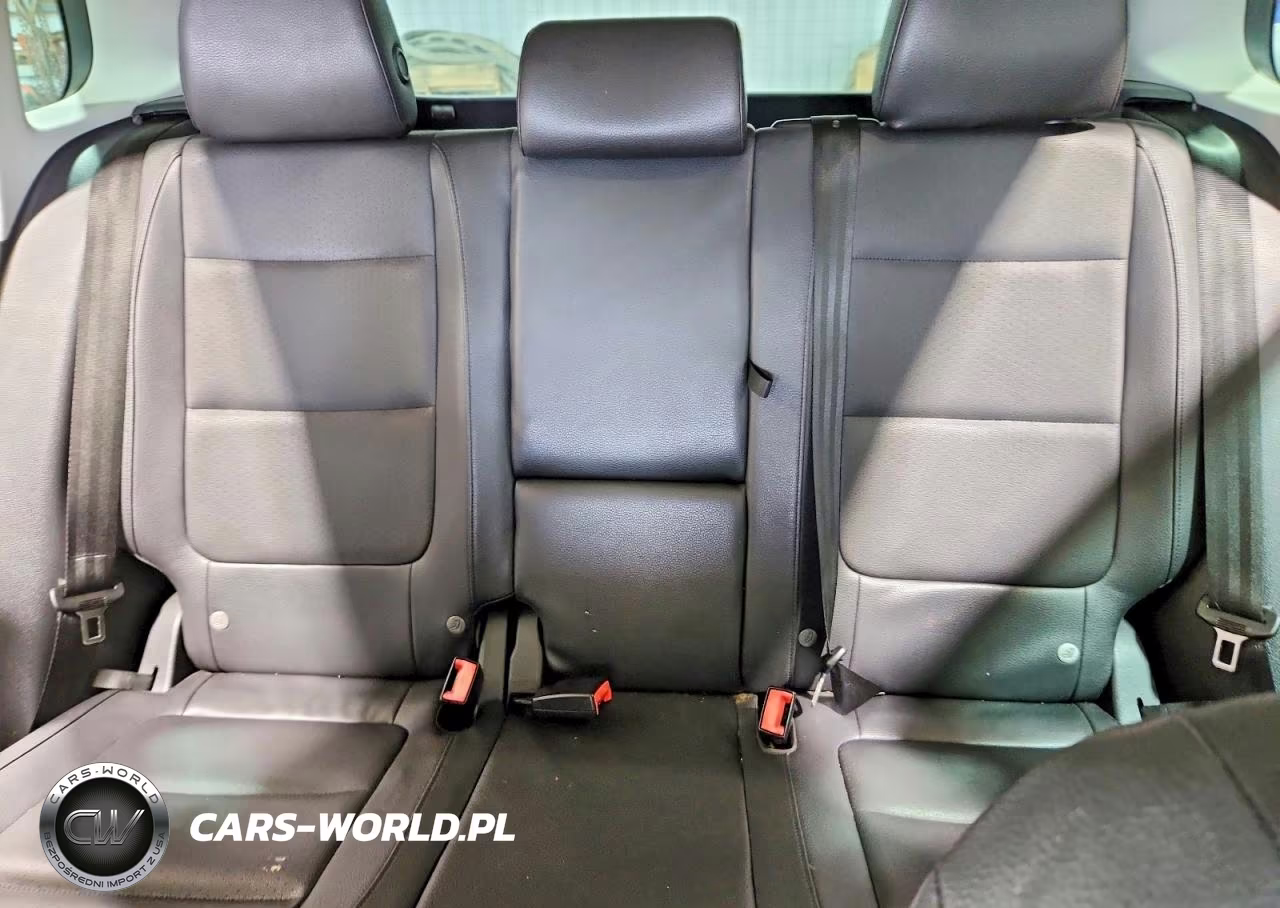 2014 Volkswagen Tiguan S VIN:WVGAV3AX5EW573608 - 10
