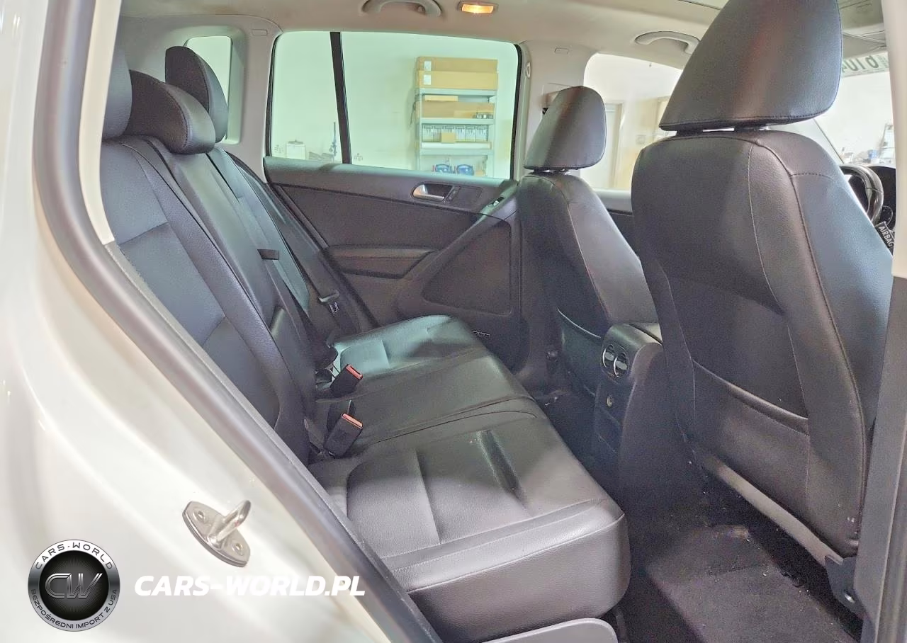 2014 Volkswagen Tiguan S VIN:WVGAV3AX5EW573608 - 11