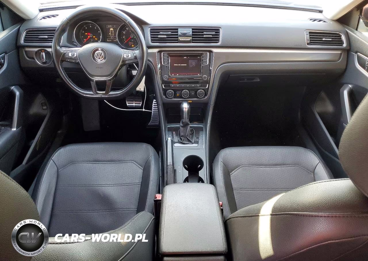 2018 Volkswagen Passat VIN:1VWAA7A34JC016718 - 8