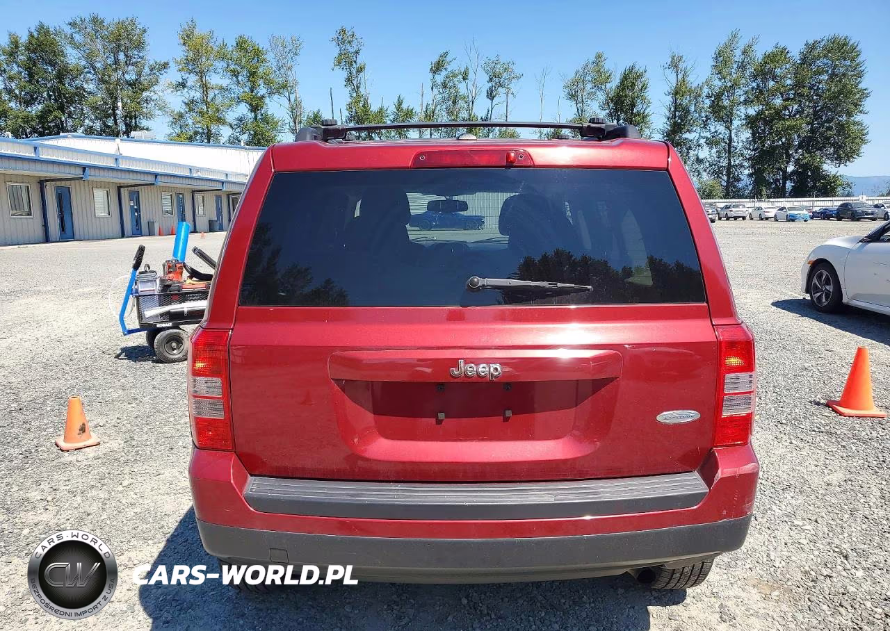 2014 Jeep Patriot Latitude VIN:1C4NJPFAXED509699 - 6