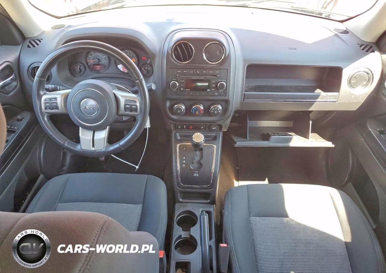 2014 Jeep Patriot Latitude VIN:1C4NJPFAXED509699 - 8