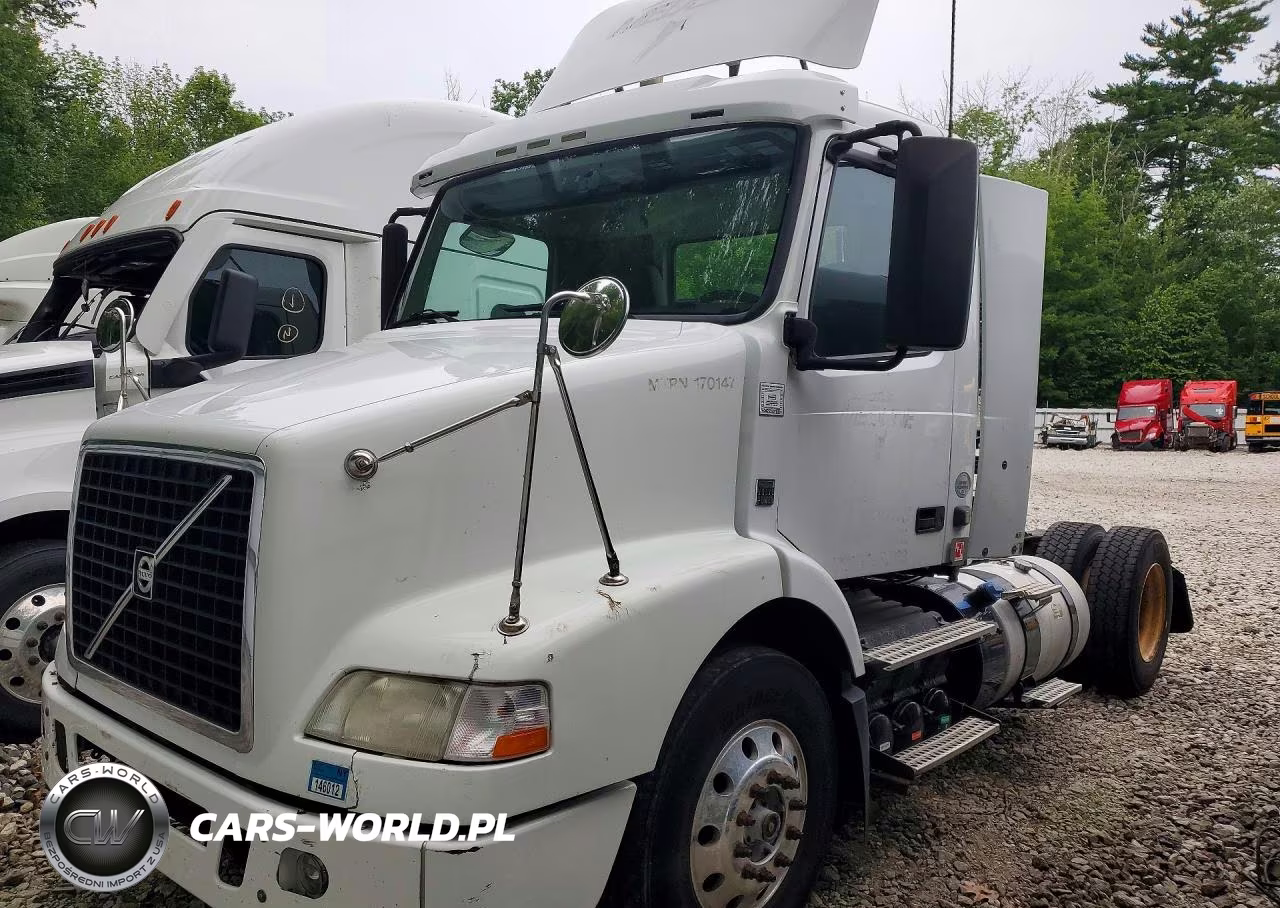 2014 Volvo Vnm Semi Truck – zdjęcie 1 z 13
