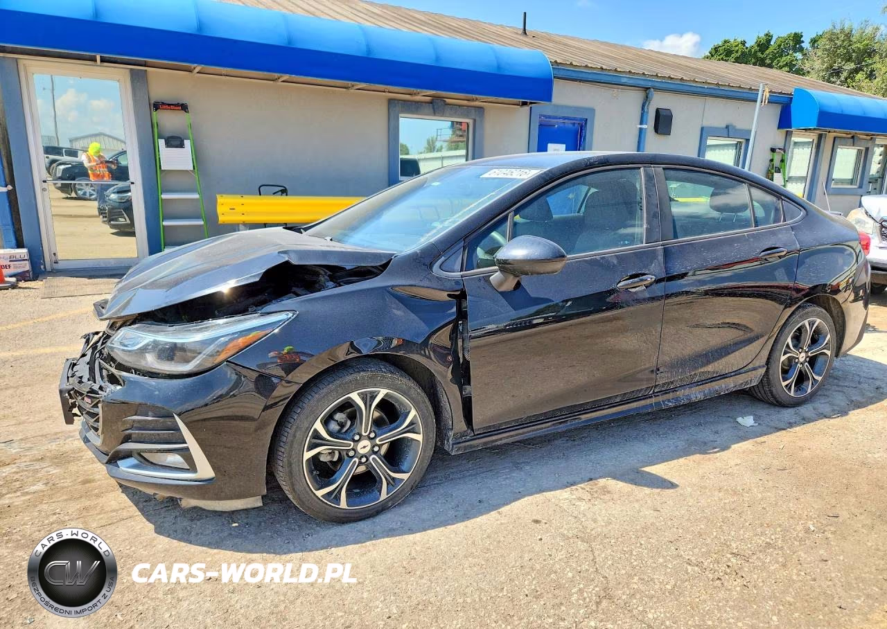 2019 Chevrolet Cruze Lt – zdjęcie 1 z 12