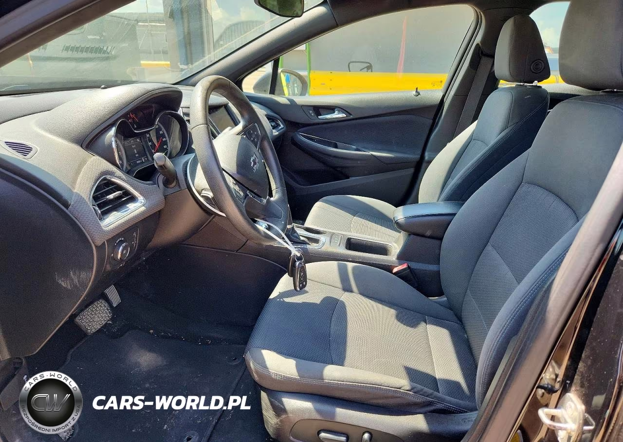 2019 Chevrolet Cruze Lt VIN:1G1BE5SM7K7111672 - 7
