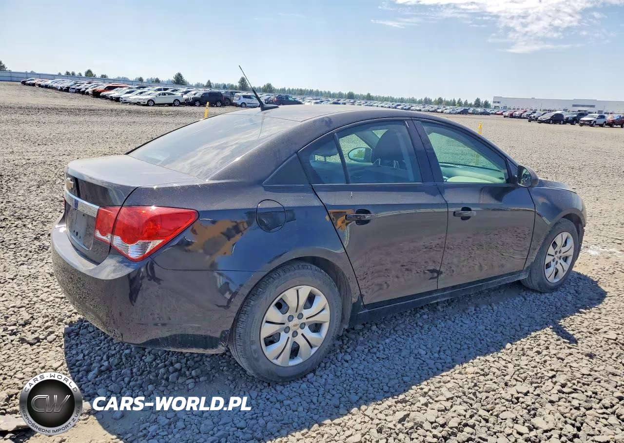 2014 Chevrolet Cruze Ls VIN:1G1PA5SG5E7431525 - 3