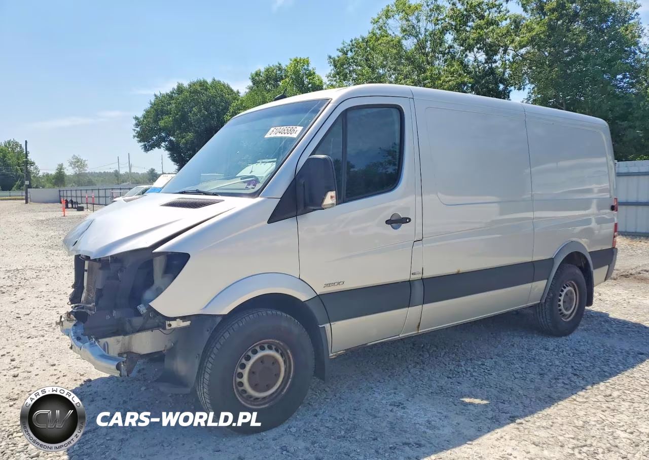2015 Mercedes-Benz Sprinter 2500 Delivery Van – zdjęcie 1 z 13