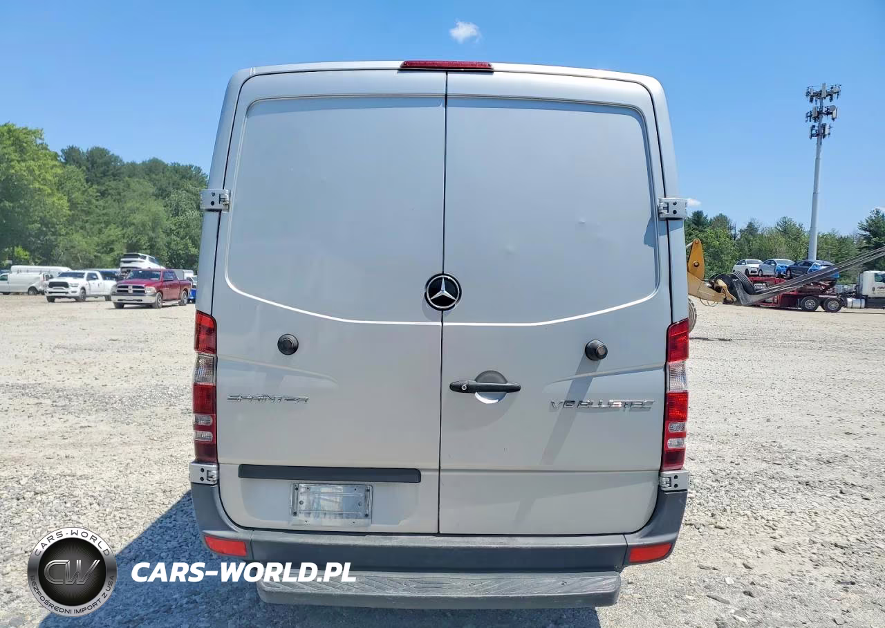 2015 Mercedes-Benz Sprinter 2500 Delivery Van VIN:WD3PE7CCXFP123622 - 6