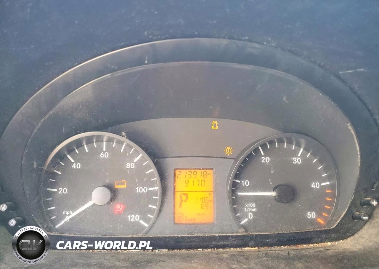2015 Mercedes-Benz Sprinter 2500 Delivery Van VIN:WD3PE7CCXFP123622 - 9