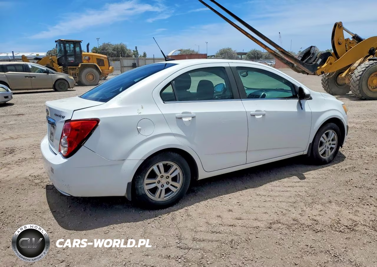 2013 Chevrolet Sonic VIN:1G1JC5SH3D4144712 - 3