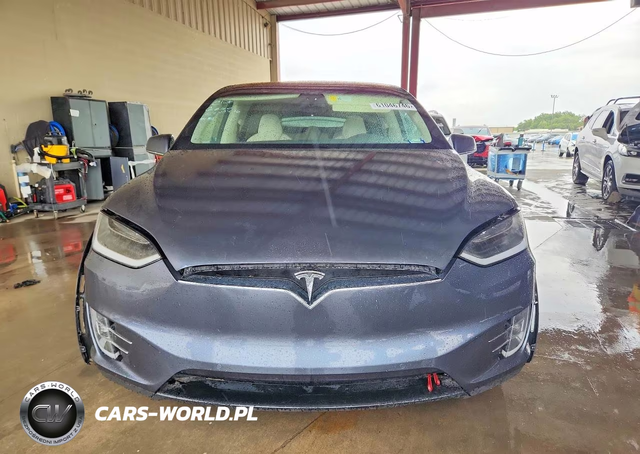 2018 Tesla Model X VIN:5YJXCDE44JF081127 - 5
