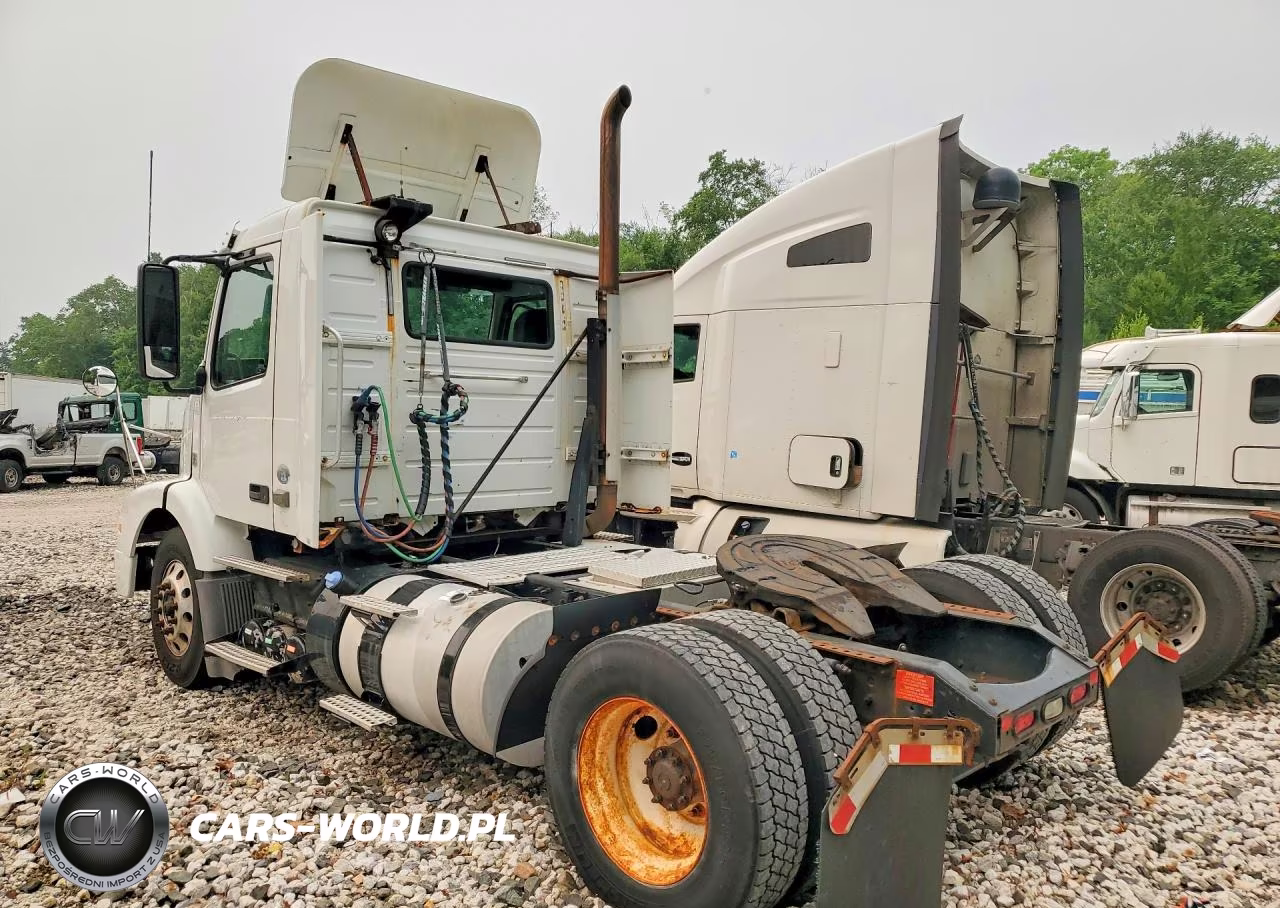 2013 Volvo Vnm Semi Truck VIN:4V4M19EG5DN565821 - 2