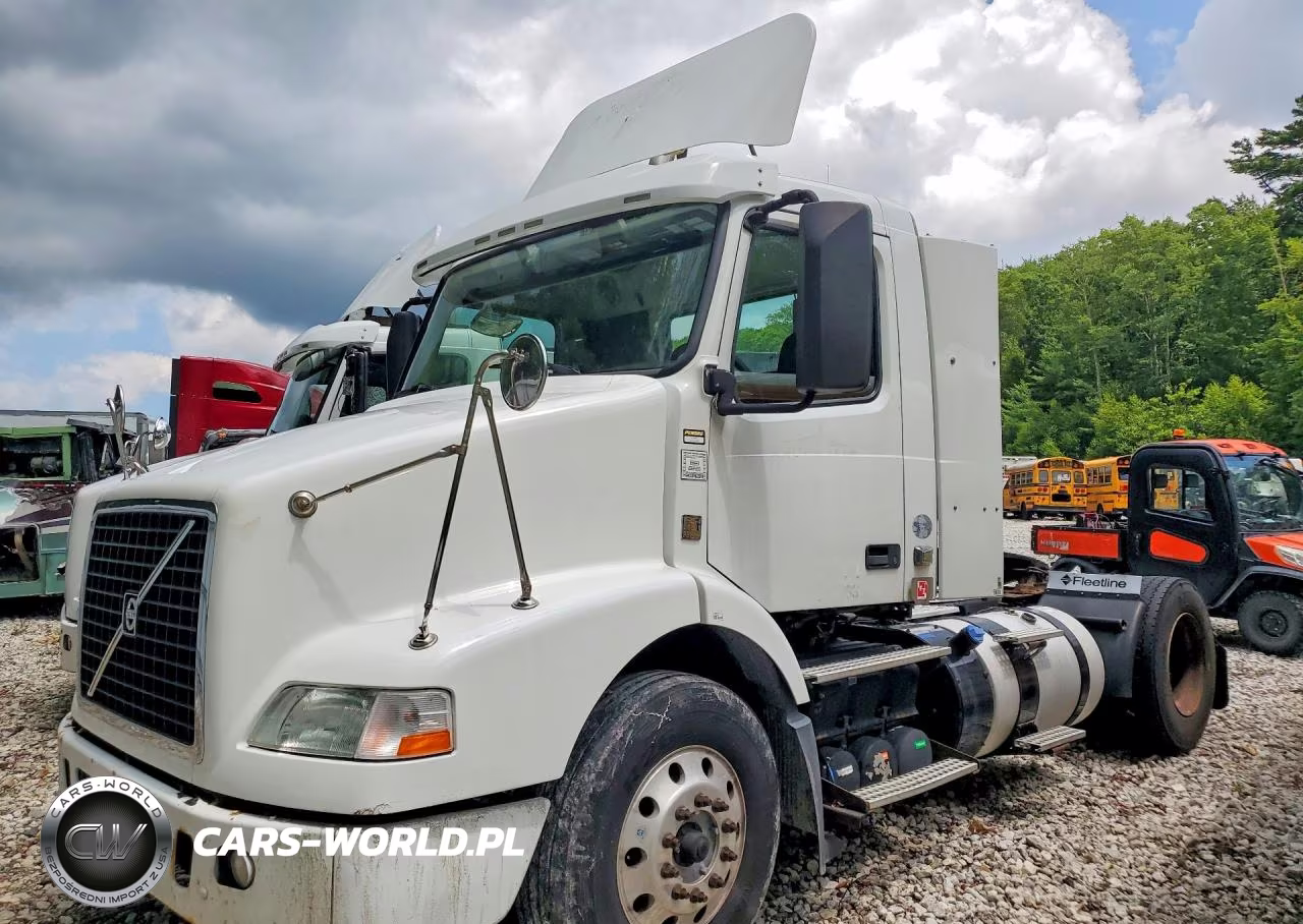 2014 Volvo Vnm Semi Truck – zdjęcie 1 z 13
