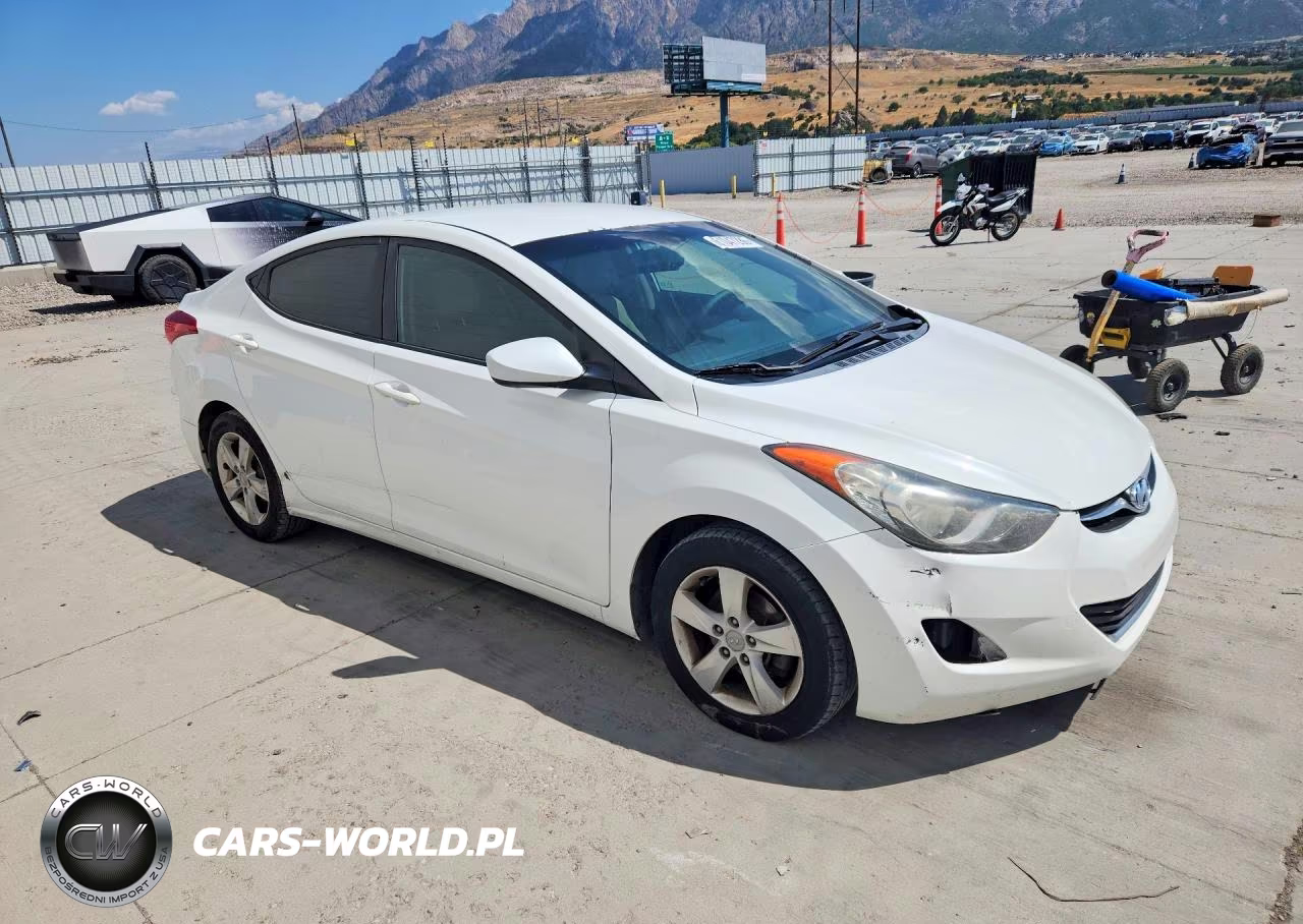 2013 Hyundai Elantra Gls VIN:5NPDH4AE7DH170442 - 4