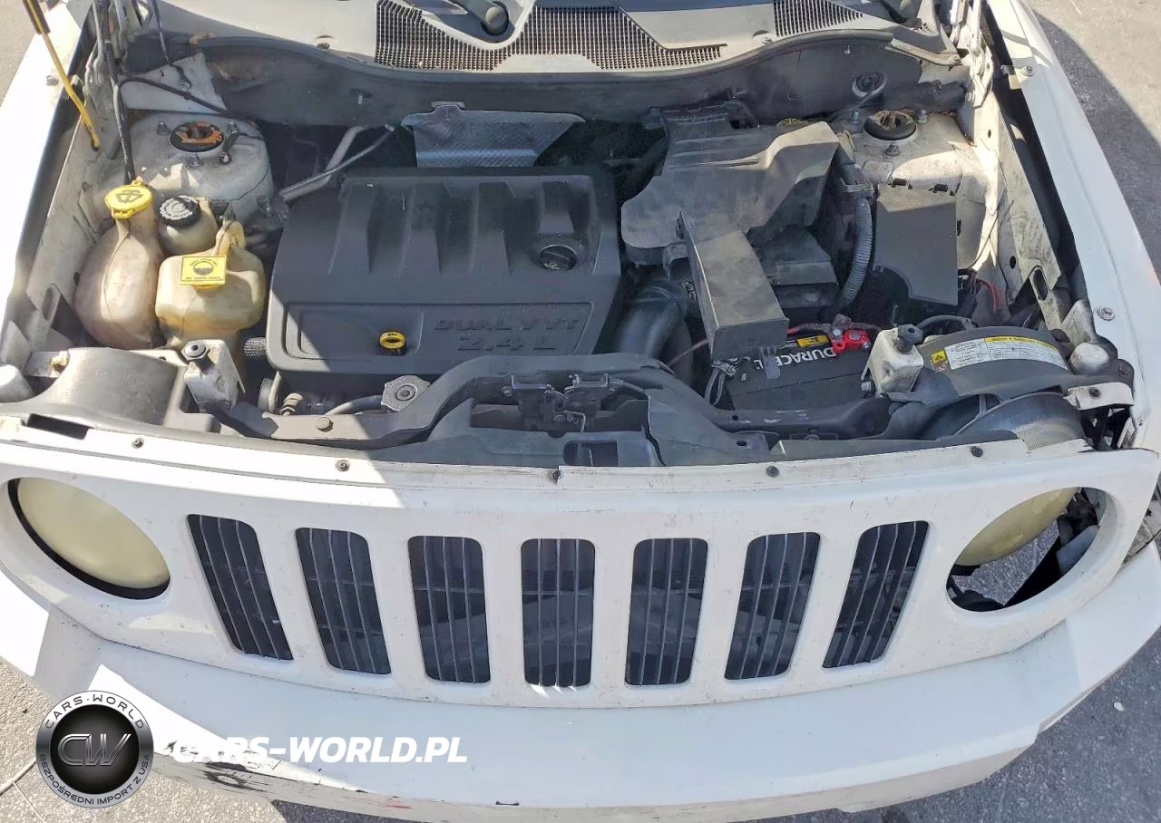 2010 Jeep Patriot Sport VIN:1J4NT2GB2AD622040 - 12