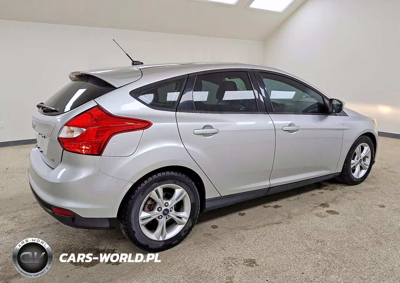 2012 Ford Focus Se VIN:1FAHP3K28CL321565 - 3