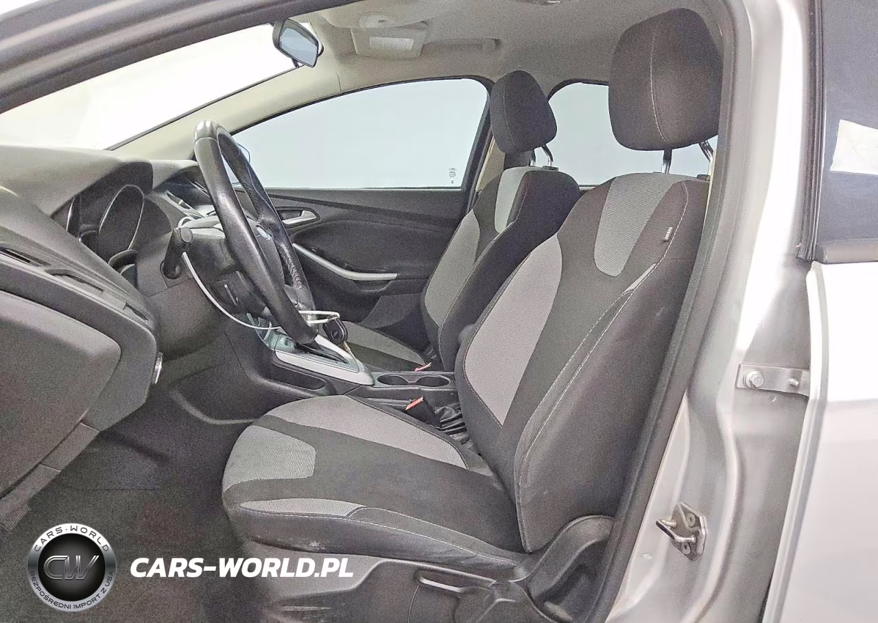 2012 Ford Focus Se VIN:1FAHP3K28CL321565 - 7