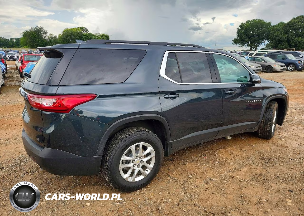 2019 Chevrolet Traverse Lt VIN:1GNERGKWXKJ132144 - 3