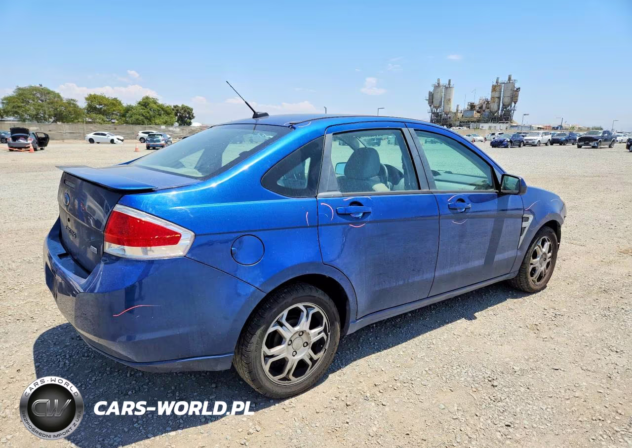 2008 Ford Focus Se VIN:1FAHP35N68W217765 - 3