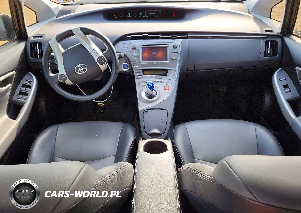 2013 Toyota Prius Four VIN:JTDKN3DU2D1723955 - 8
